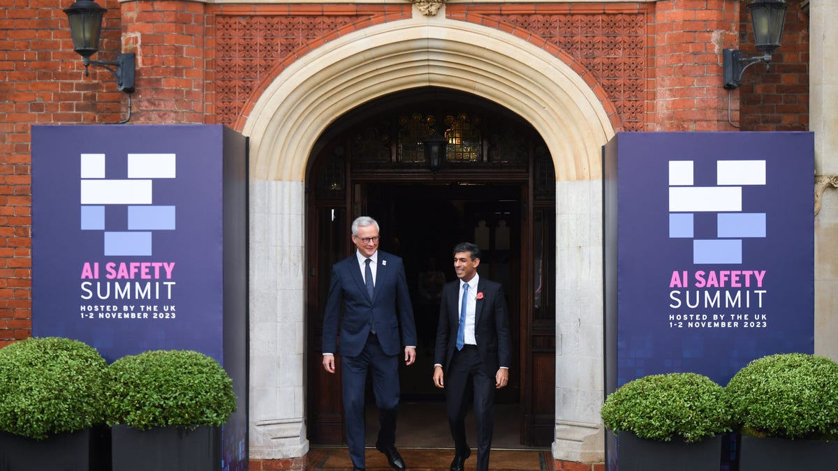 Ministro de Hacienda francés con el británico PM