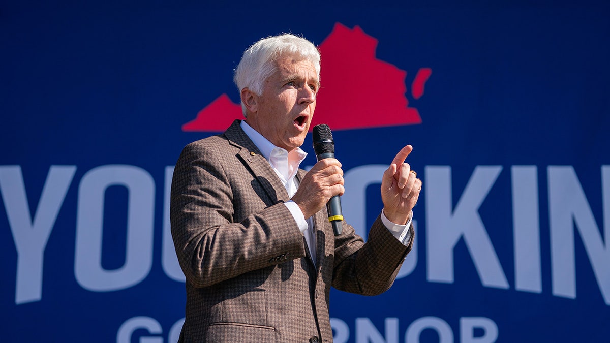 David Owen campaigns with Youngkin in Virginia