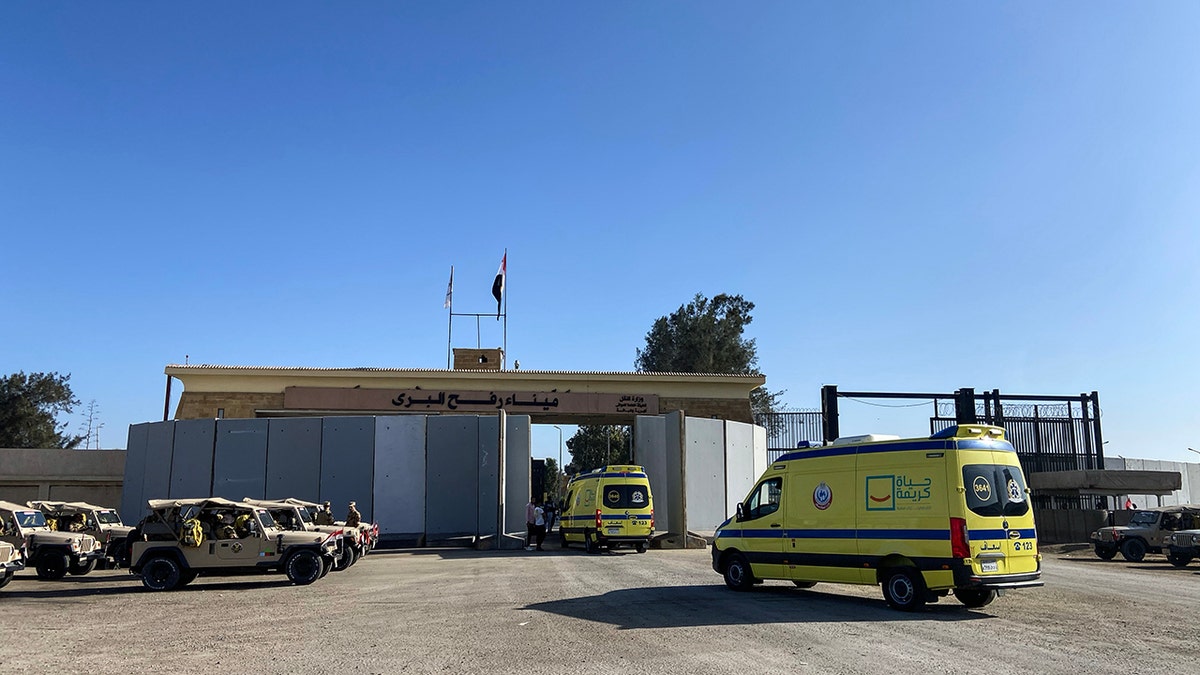 Ambulances entering Gaza