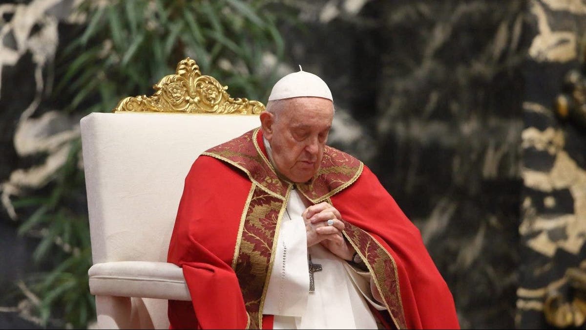 Pope Francis vestments