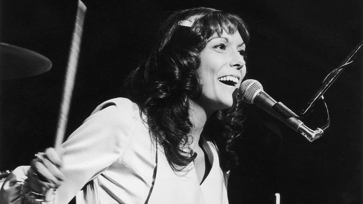 A photo of Karen Carpenter