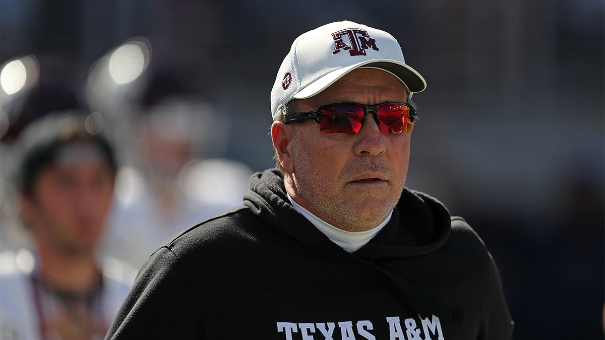 Jimbo Fisher entrena contra Ole Miss