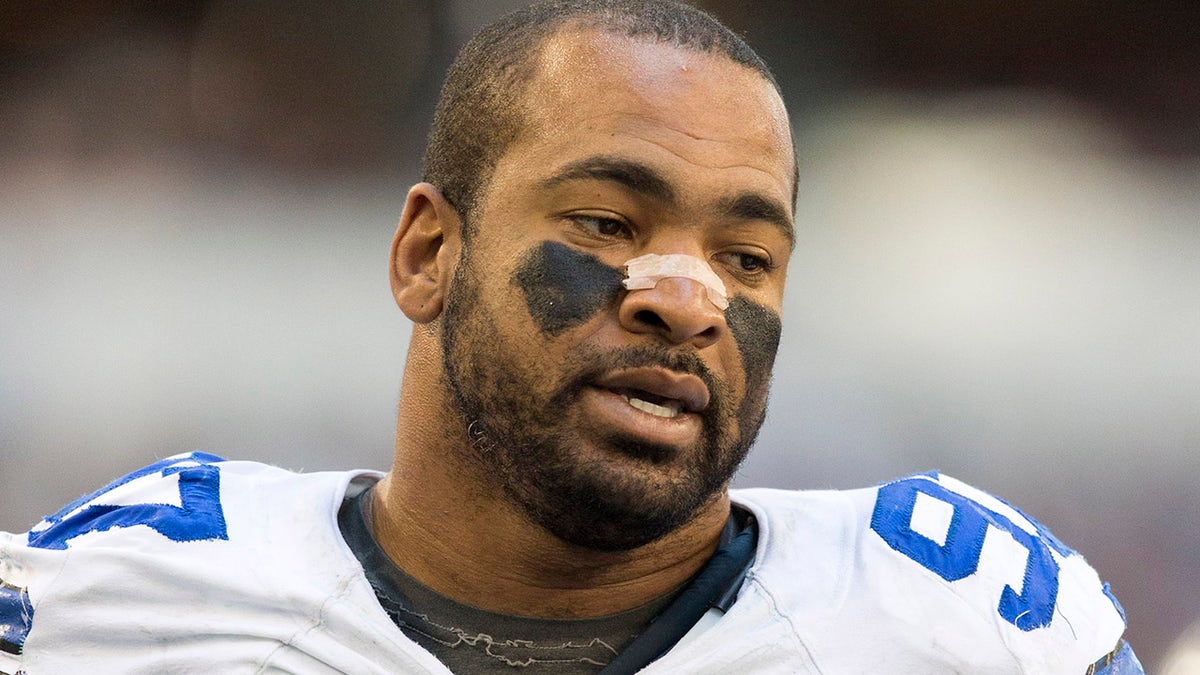 Jason Hatcher vs the Browns