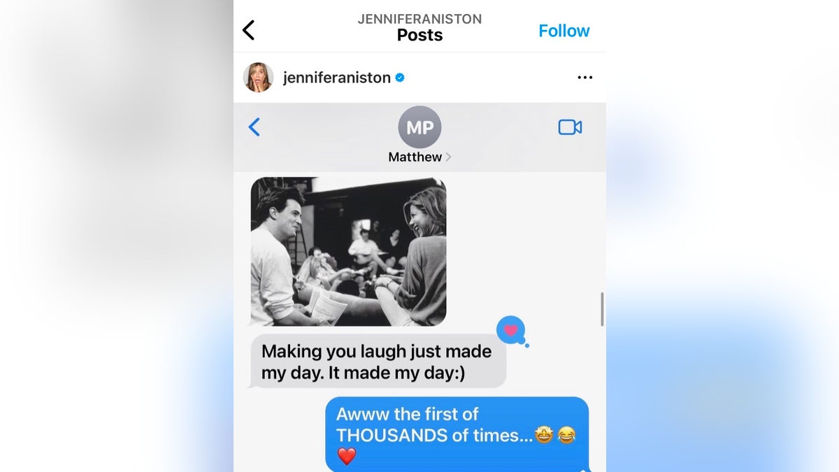 Jennifer Aniston texts with Matthew Perry