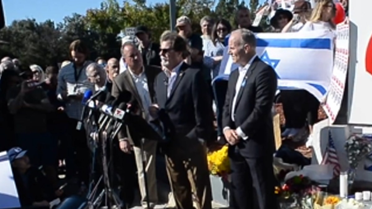 Jonathan Oswaks, Jewish leaders speak at site of Paul Kessler's fatal fall