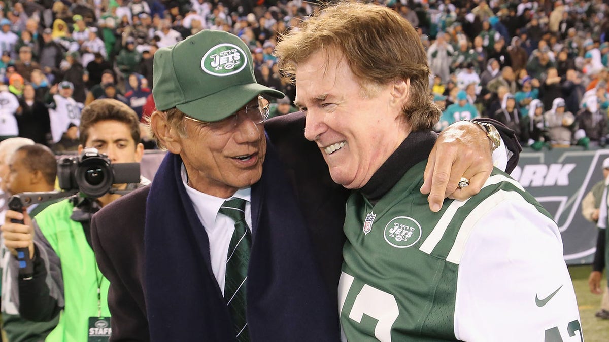 Joe Namath and John Dockery