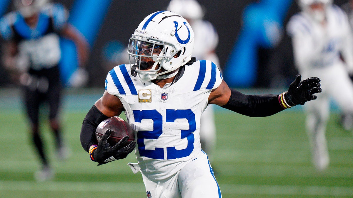 Colts’ Kenny Moore II creates nightmare for Panthers’ Bryce Young in ...