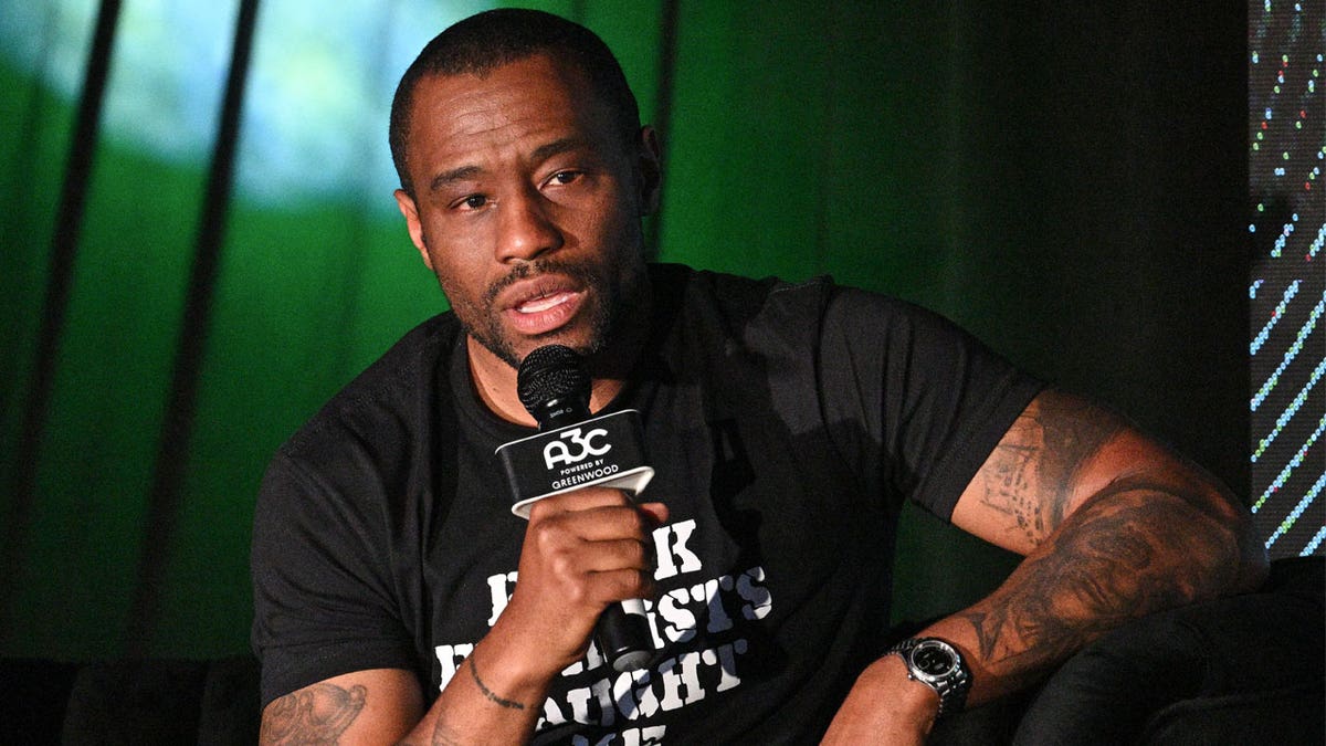 Marc Lamont Hill at event