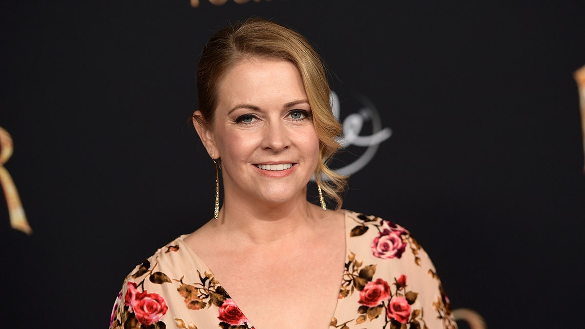 Close up of Melissa Joan Hart