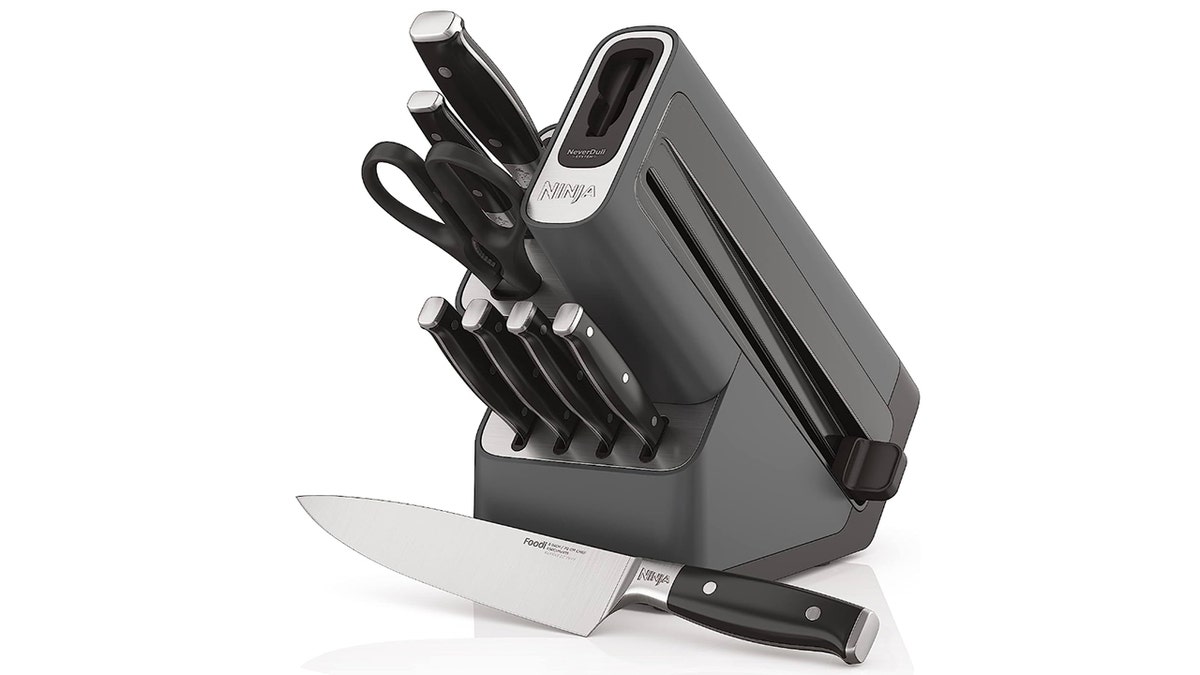 shoppers say you should 'really, really buy' this $24 black knife set