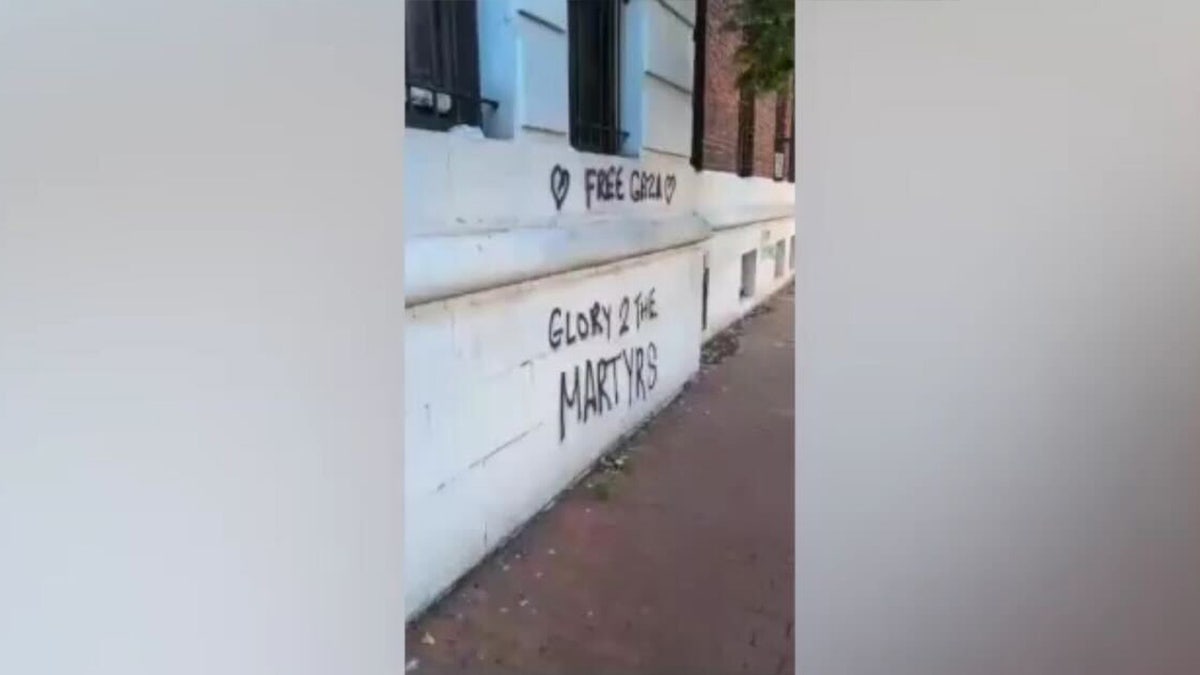 Graffiti read, "Glory to the Martyrs"
