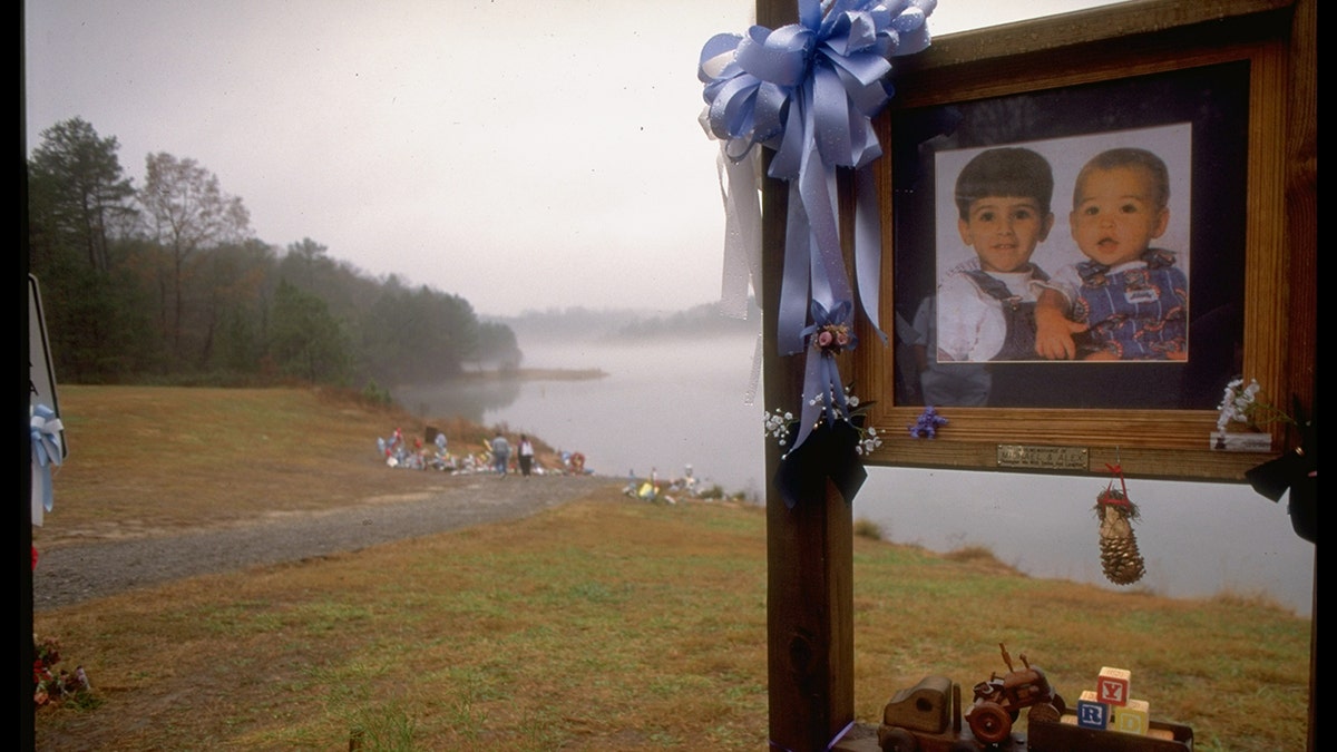 Memorial for murdered brothers