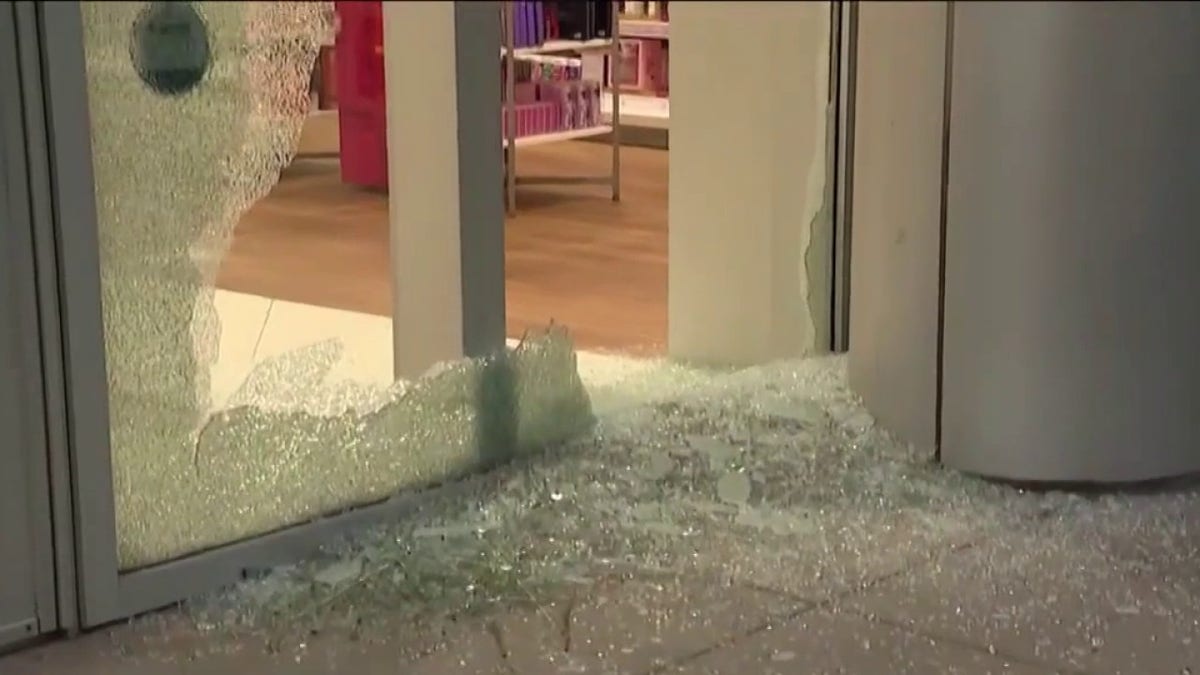 Rocket from Gaza hits near Fox News’ Trey Yingst ‘Direct impact’ Fox