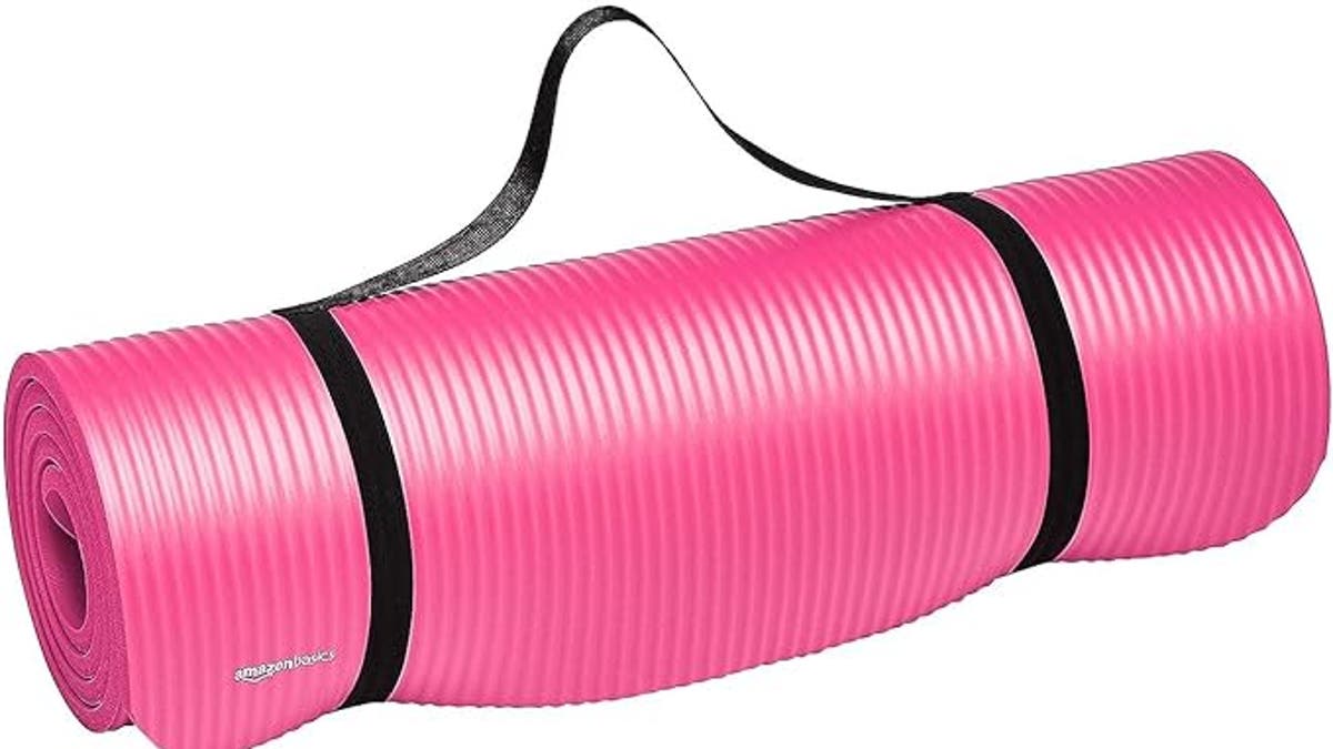 Esterilla de yoga para ejercicios Amazon Basics 1/2 pulgada extra gruesa