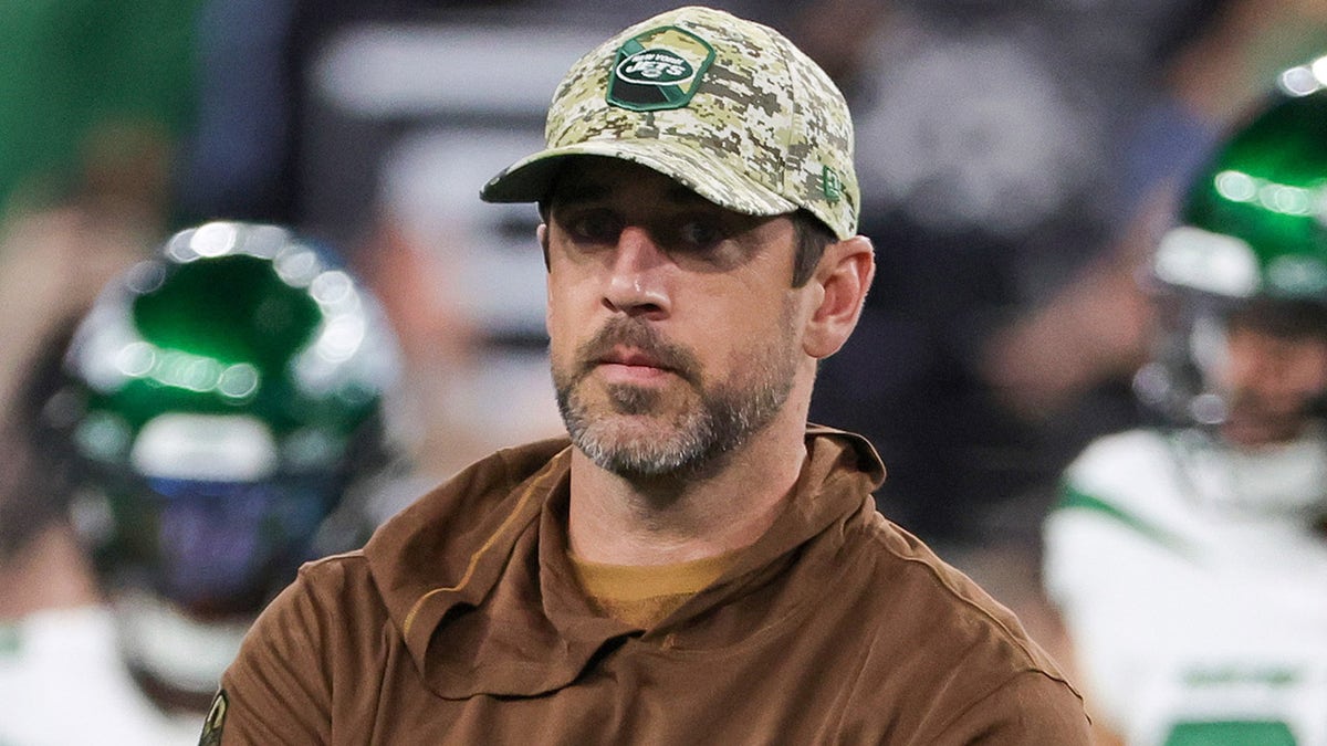 Aaron Rodgers on sidelines