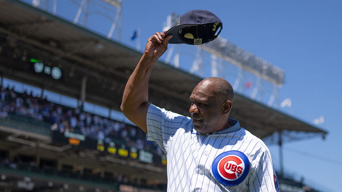 Andre Dawson in Cubs uniform