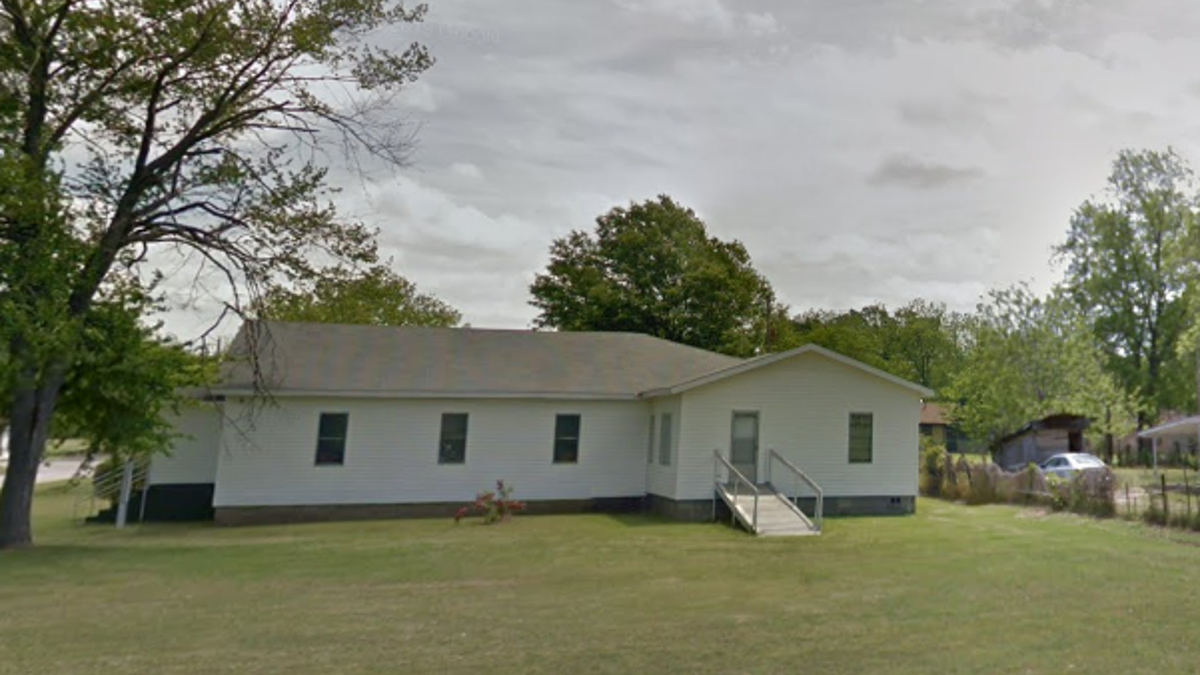 Arkansas church with handicap ramp