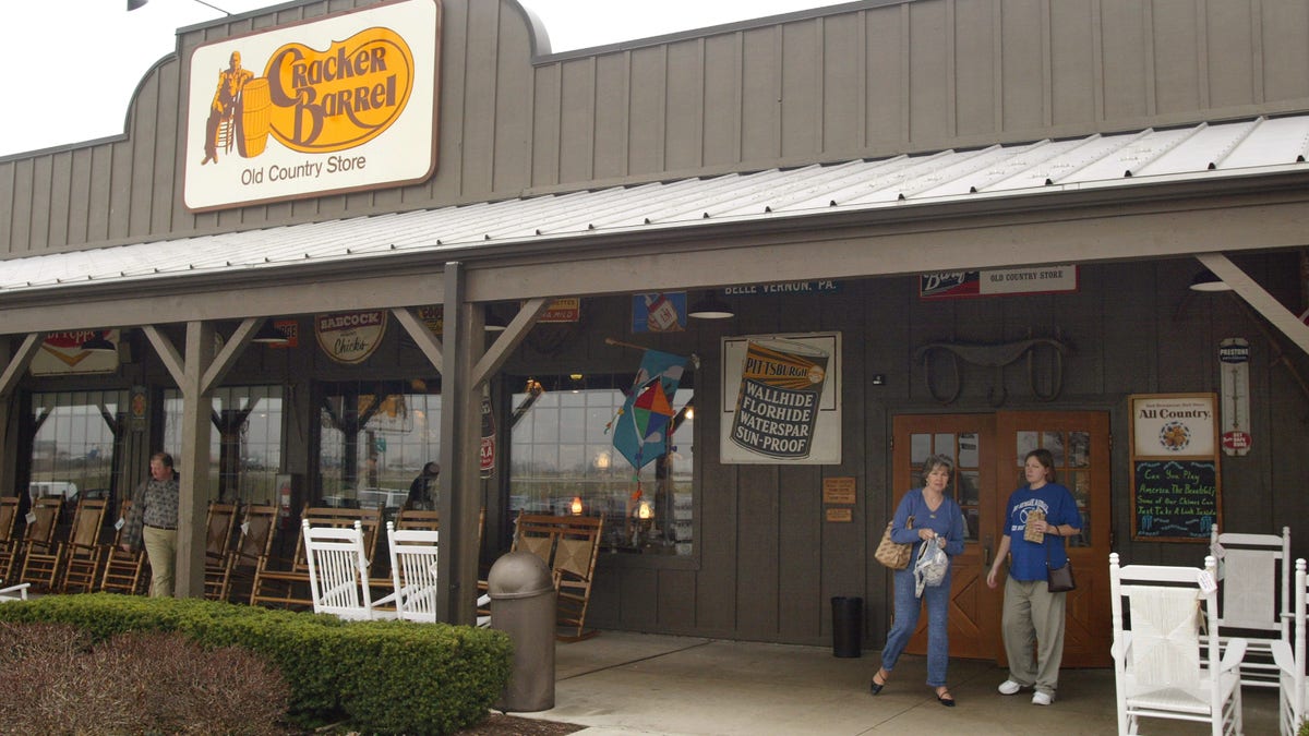 Exterior of a Cracker Barrel restaurant