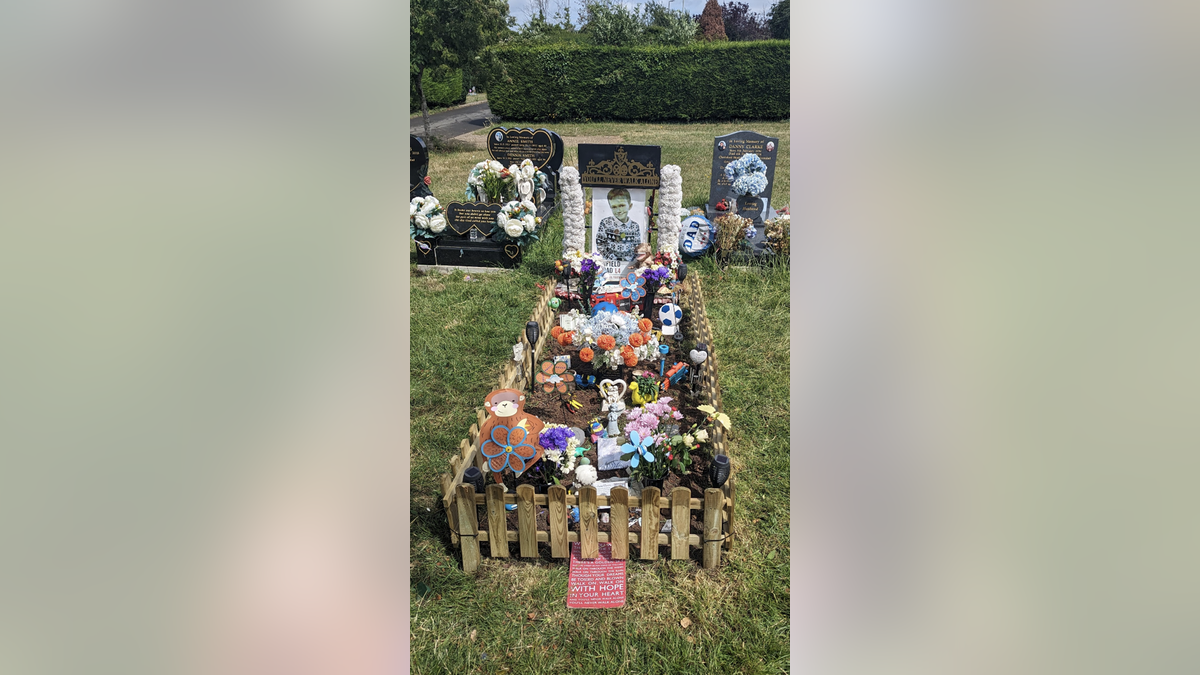 gravesite of boy