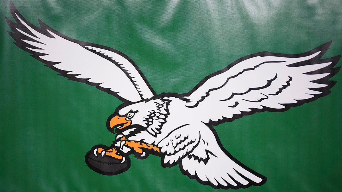 Eagles old school logo