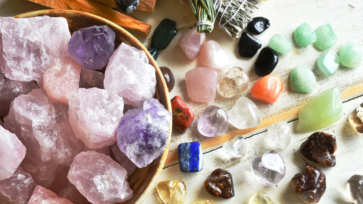 rose quartz crystals and other healing crystals