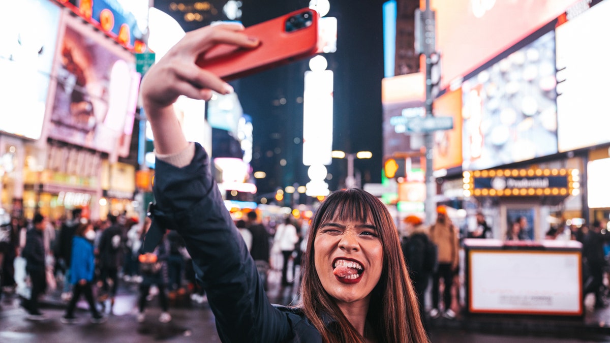 Taking Selfies Is Now Considered A Public Health Problem Requires Safety Messaging Say