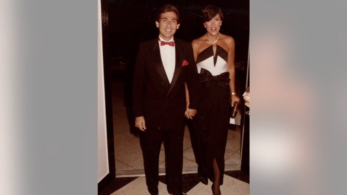 Kris Jenner and Robert Kardashian Sr.