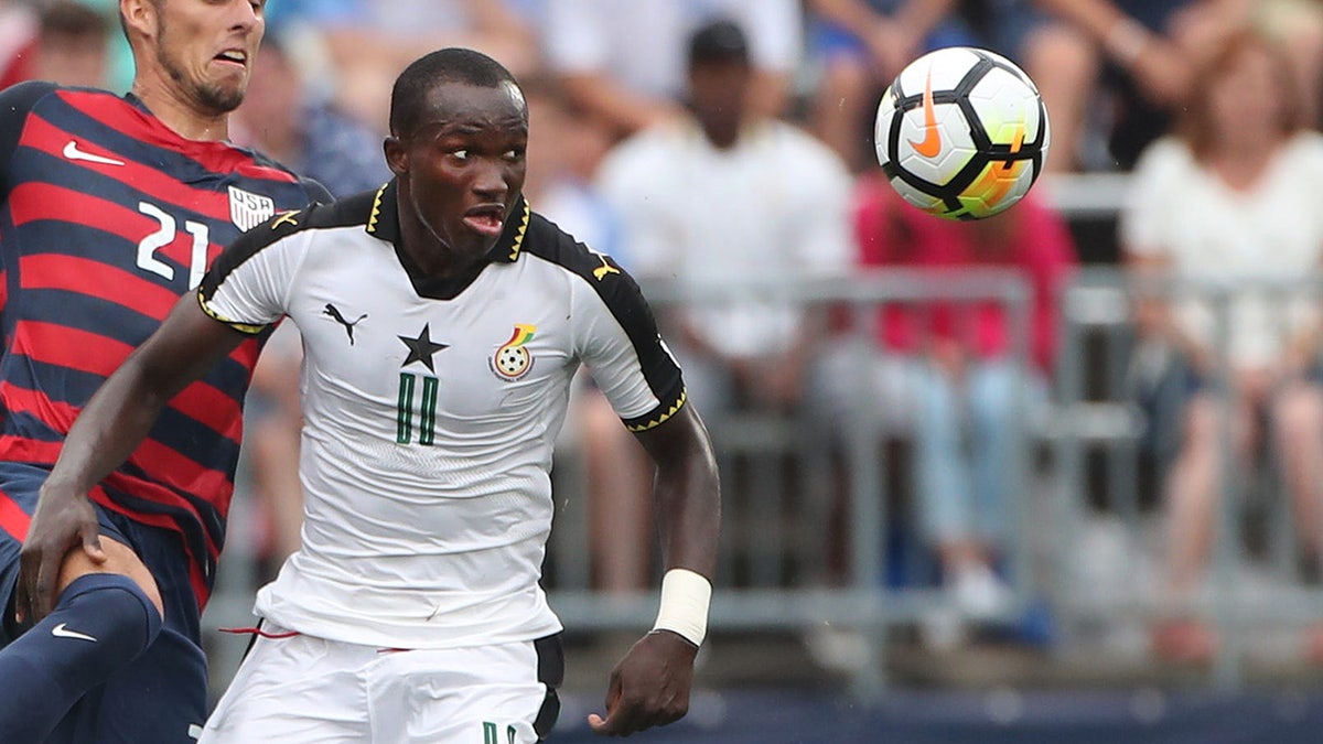 Professional Soccer Player 28 Dies After Collapsing On Field Fox News Professional Soccer Player 28 Dies After Collapsing On Field Fox News