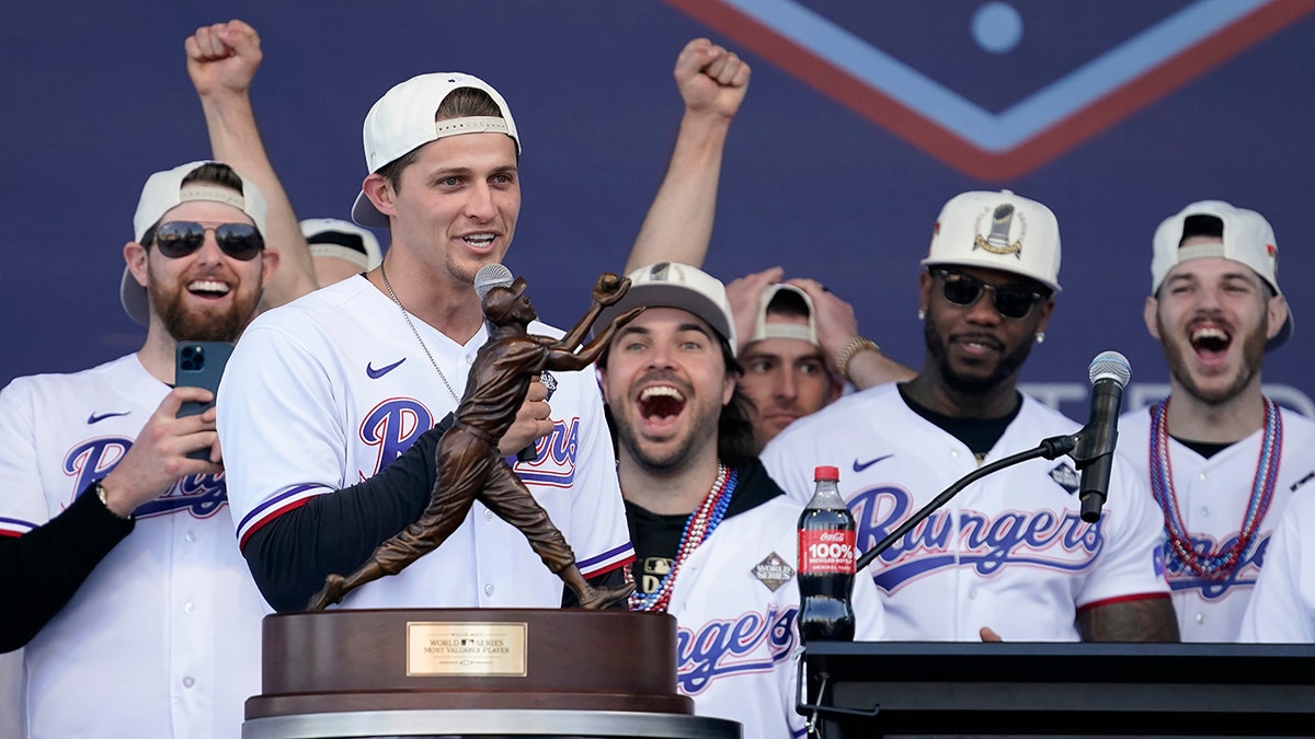 Corey Seager speaking at world series parade