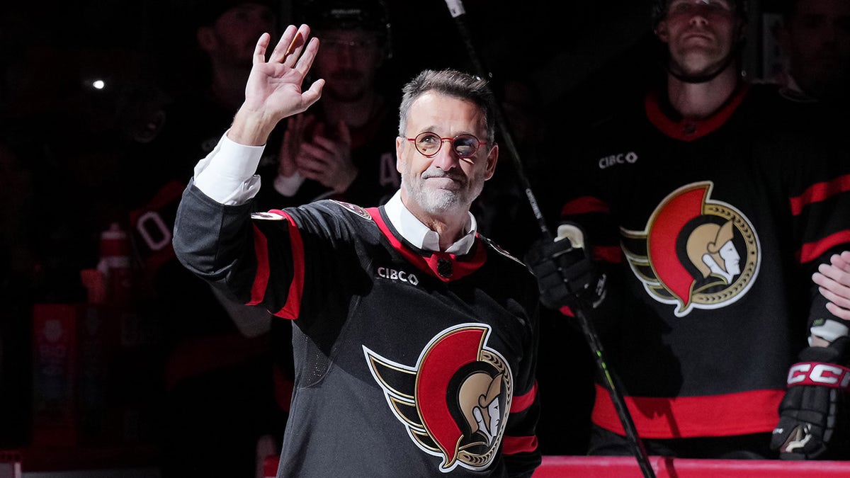 Michael Andlauer walks on the ice