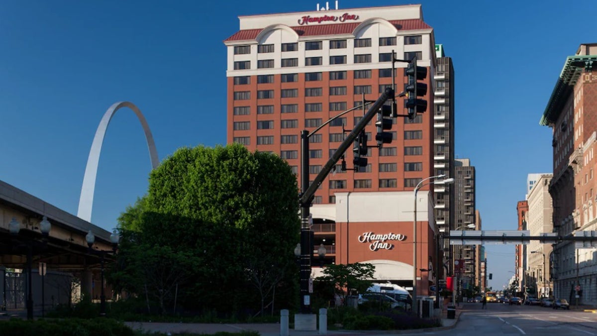 Hampton Inn in St. Louis where police said two kidnapped women were rescued