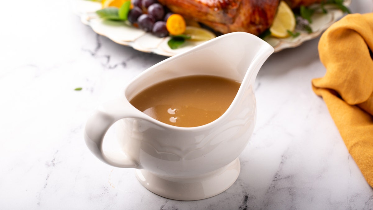 turkey gravy for thanksgiving