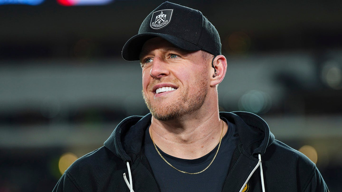 NFL Greats on the Guardian Cap: Watt Shuns It, Gronk Considers It