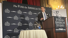 Fox News' Benjamin Hall spotlights the importance of journalism during touching speech