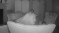 Did a ghost pull her hair? Woman is startled on ghost-hunting trip to 18th century manor house, see the video