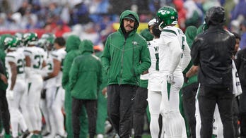 Jets' Aaron Rodgers makes appearance at Breeders' Cup, says he still hopes to play this season