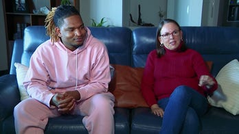 Arizona grandma and man she mistakenly texted in 2016 host 8th Thanksgiving with new stranger