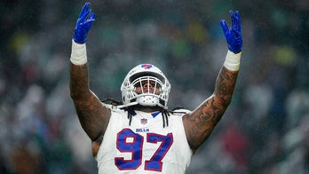 Bills' Jordan Phillips, Shaq Lawson say Eagles fan made 'life threatening remarks' before sideline incident