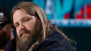 Chris Stapleton chose to get sober without rehab: 'I got into a drinking contest with myself ... and I lost'