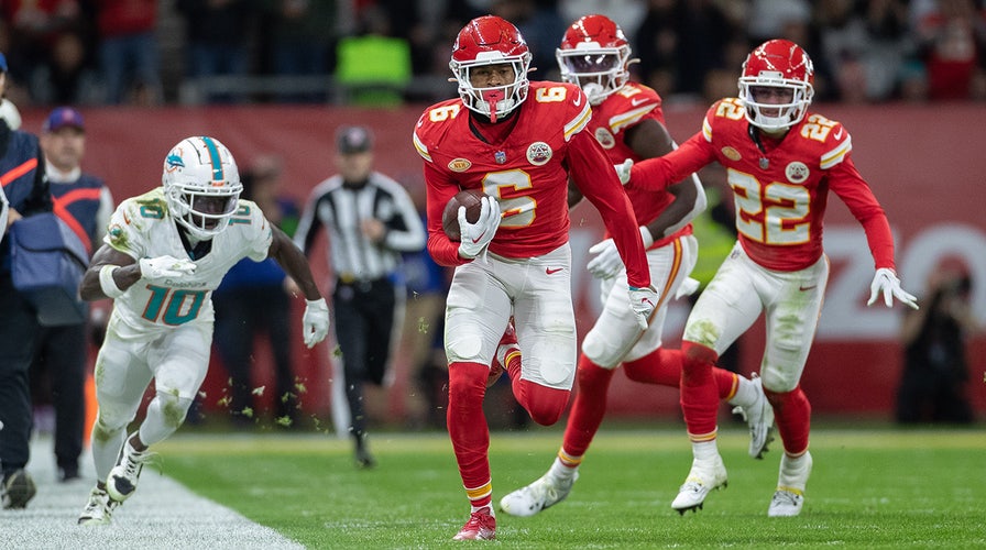 Chiefs' wild fumble-return sequence leads to improbable touchdown vs  Dolphins