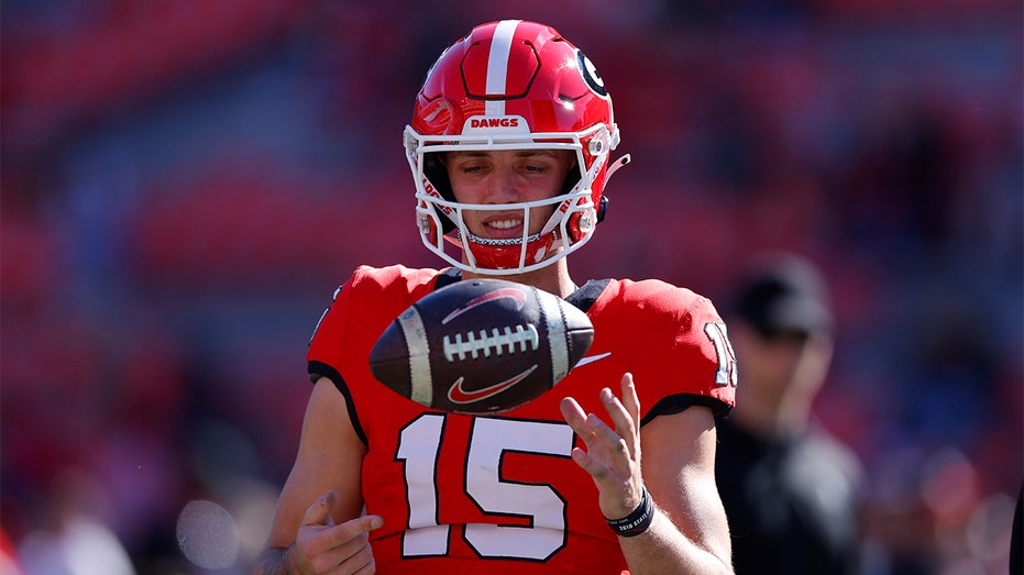 Georgia QB Carson Beck addresses concerns surrounding extravagant SUV: 'It's just a car'