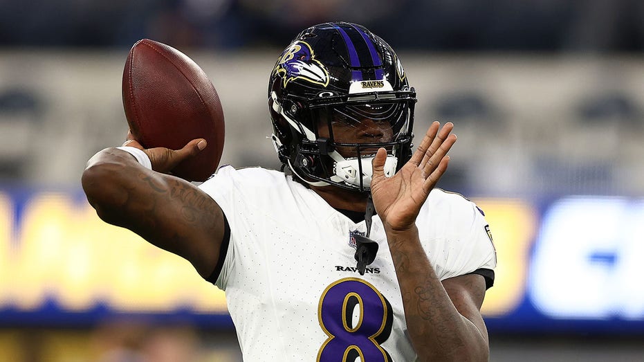 Lamar Jackson is 'type of guy that you can only ask for' as quarterback, Ravens teammate Marcus Williams says