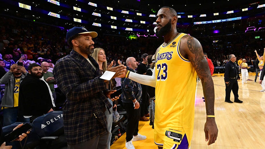 LeBron James' business partner admitted to betting on NBA games through  bookie: report