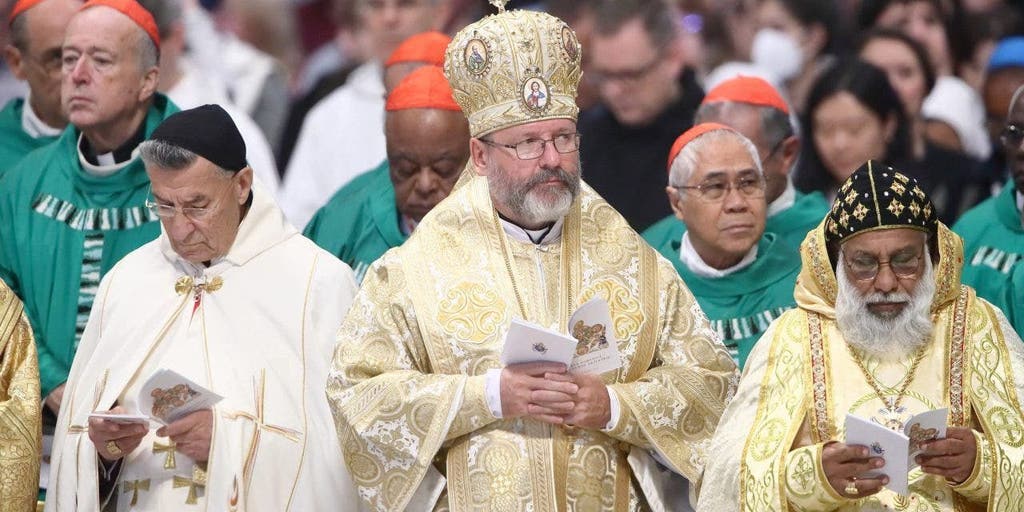Polish, Ukrainian bishops join growing coalition against Vatican's same-sex blessings document - Vimarsana News