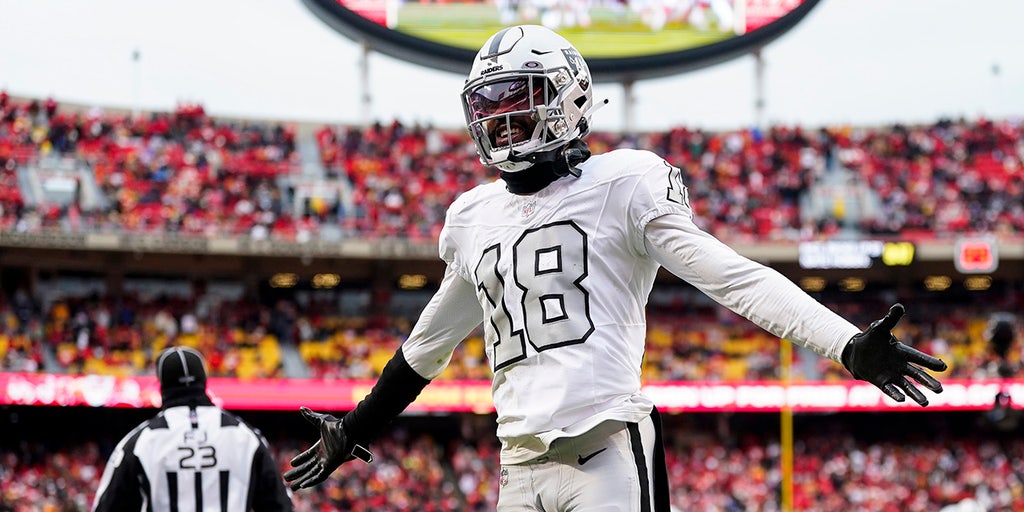 Raiders' Jack Jones Explained Why He Seemed to Pull TD Ball Away From  Chiefs Fan - Sports Illustrated
