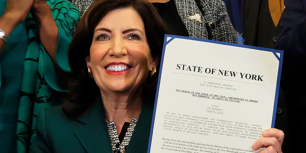 Hochul criticized for creating reparations commission - Vimarsana News