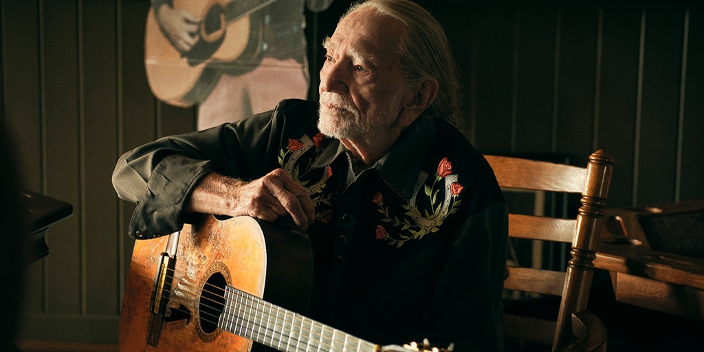 Willie Nelson docuseries reveals infidelity, depression, and romance: 'I had a gift for complicating things' - Vimarsana News