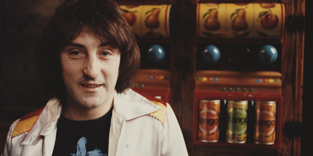Denny Laine, Wings and Moody Blues co-founder, dead at 79 - Vimarsana News