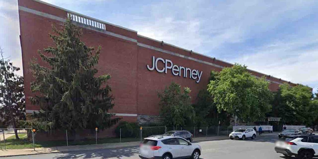 Maryland JCPenney evacuated after alleged armed shoplifter hides in fitting room - Vimarsana News