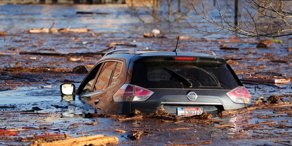 Unexpected wave of storms, flooding derails Christmas across Maine - Vimarsana News